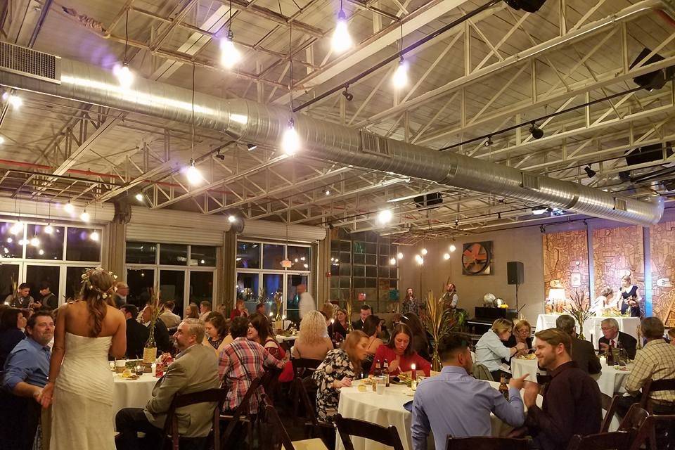 Chattanooga Tennessee Wedding DJ
Chattanooga TN Wedding DJ
The Granfalloon
Heritage Wedding DJs
Heritage DJs
