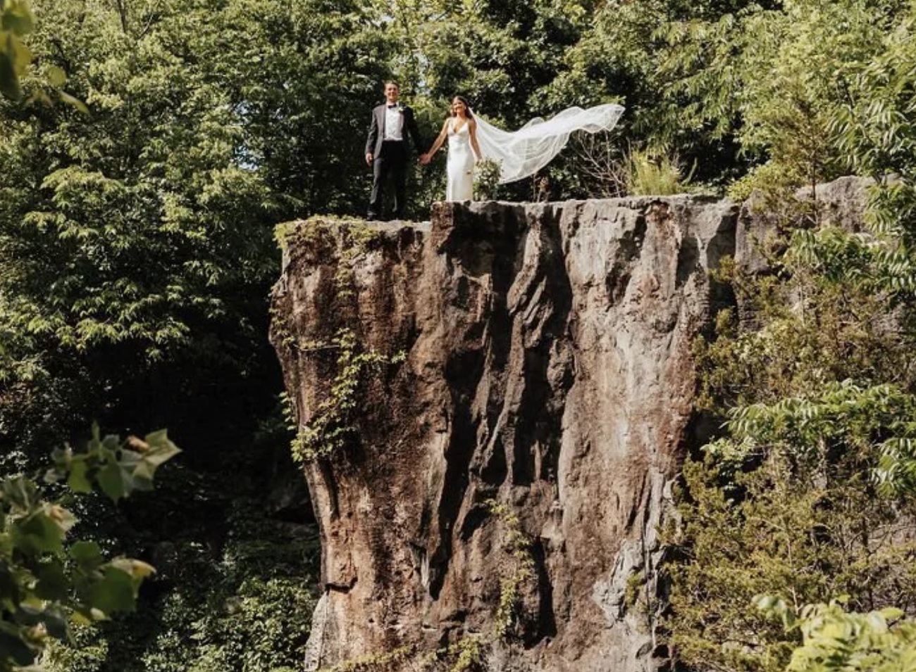 Knoxville Tennessee Wedding DJ
Knoxville TN Wedding DJ
The Quarry Venue
Heritage Wedding DJs
Heritage DJs