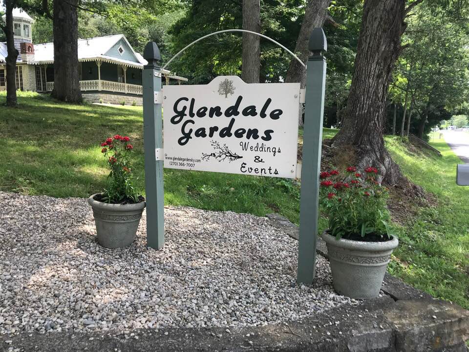 Glendale Kentucky Wedding DJ 
Glendale KY Wedding DJ
Glendale Wedding DJ
Louisville Wedding DJ
Glendale Gardens
Heritage Wedding DJs
Heritage DJs