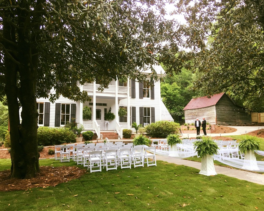 Cedar Bluff Wedding DJ
Cedar Bluff AL Wedding DJ
Magnolia Overlook
The Magnolia House
Heritage Wedding DJs
Heritage DJs