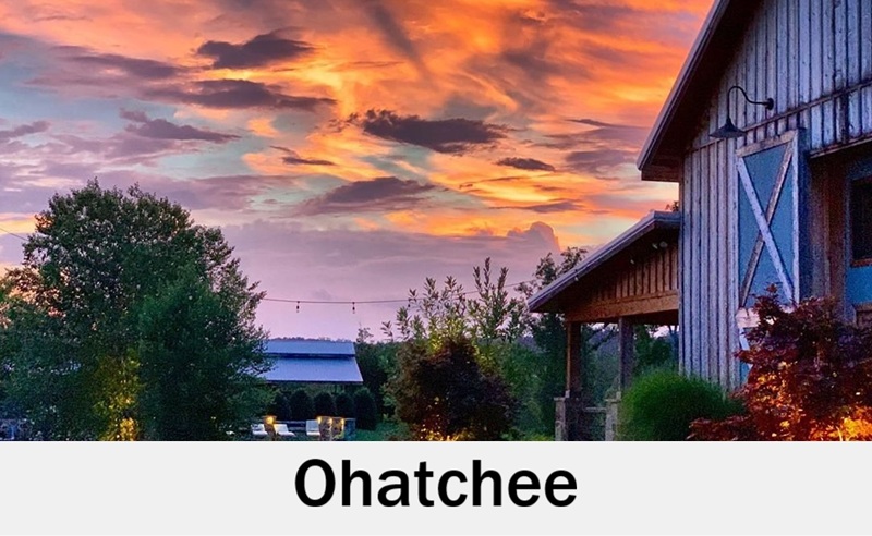 Barn venue in Ohatchee, Alabama at sunset for weddings